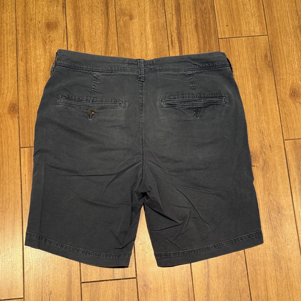 American Eagle Men's Gray Shorts Size 31 - Picture 7 of 7